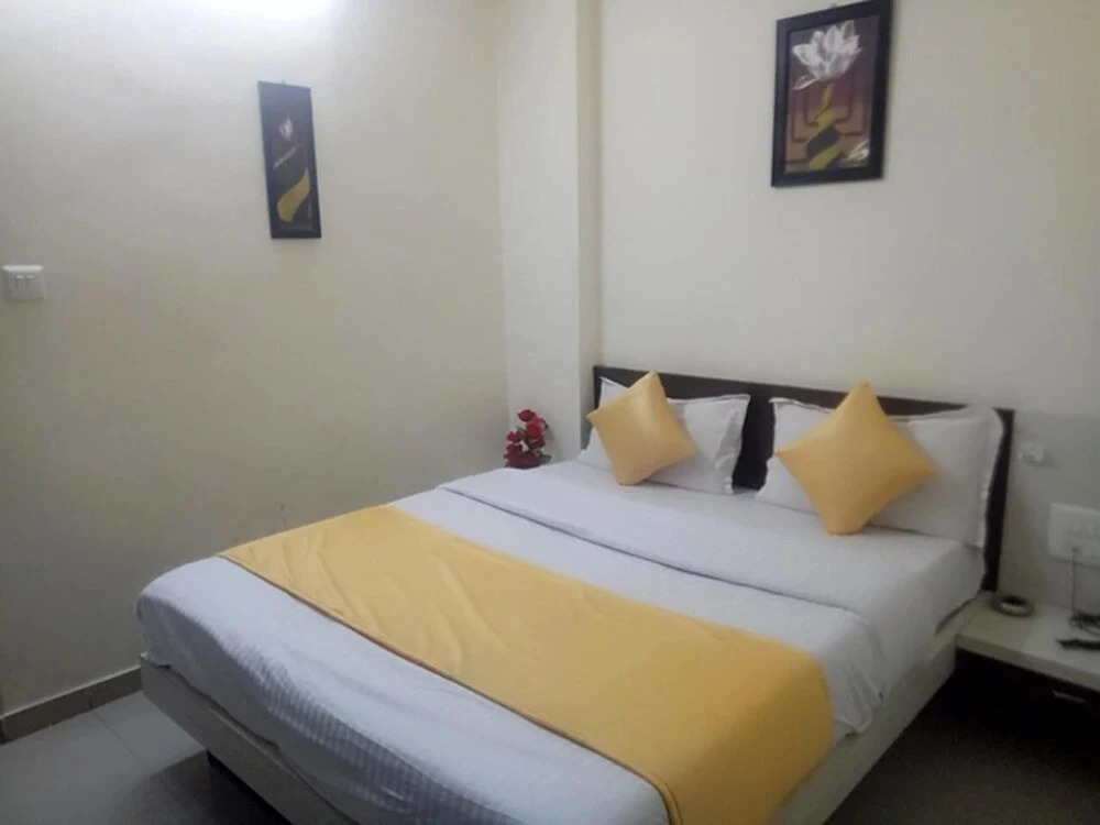 Hotel Gopi Palace