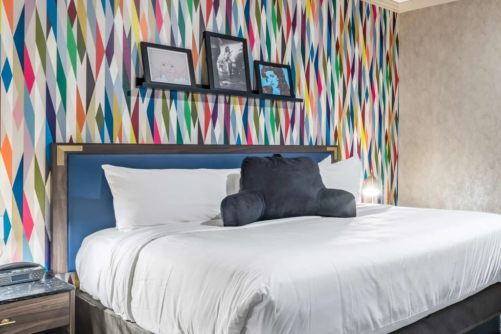 Signature Inn Oakland