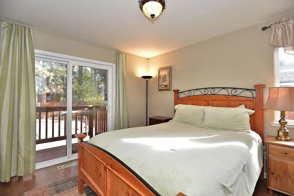 4br South Tahoe Hot Tub House 4 Bedroom Home