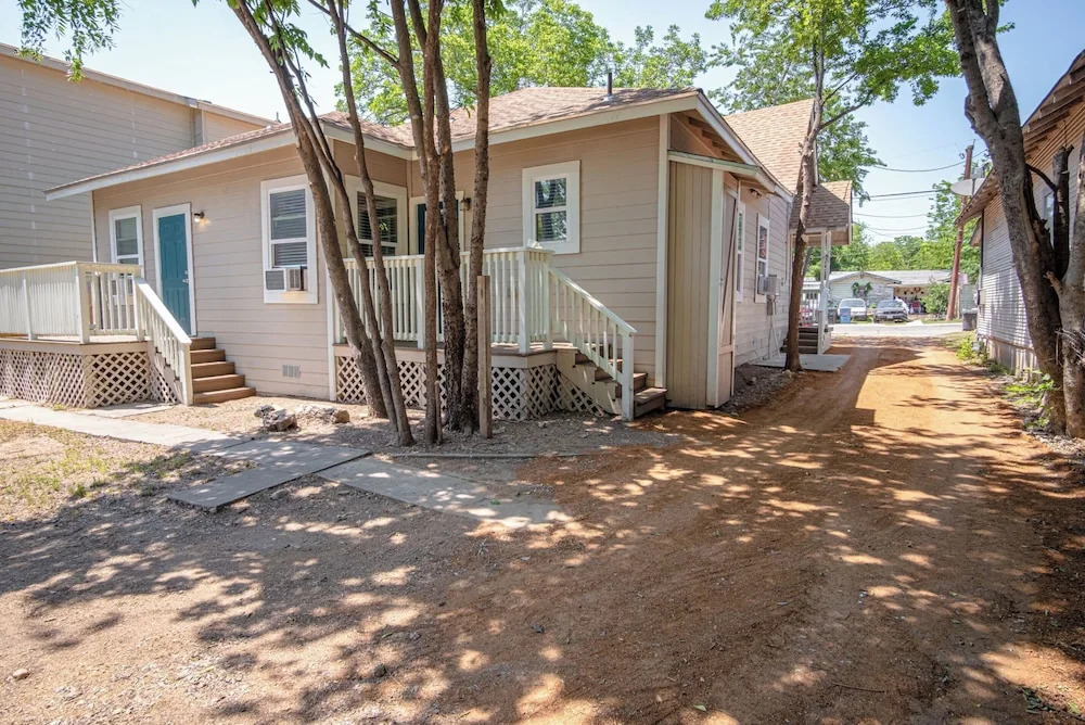Fabulous Newly Renovated 2Br 1Ba Near Downtown