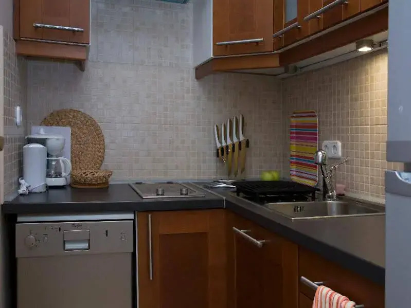 Osiris Apartments