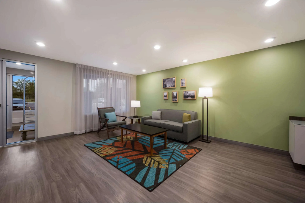 WoodSpring Suites Wixom - Novi