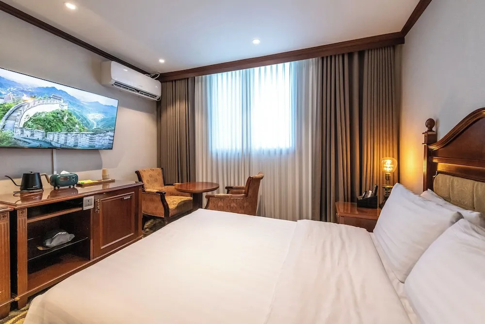 New Cheonji Hotel