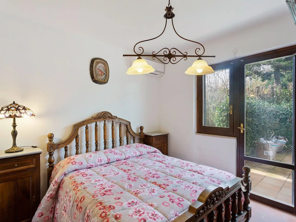 Wonderful Villa Near the Center of Rome, With Private Swimming Pool