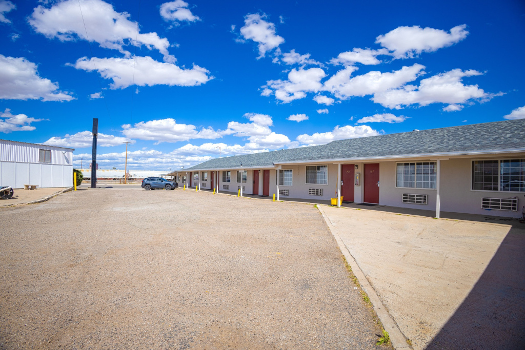 Holiday Motel Lordsburg I-10