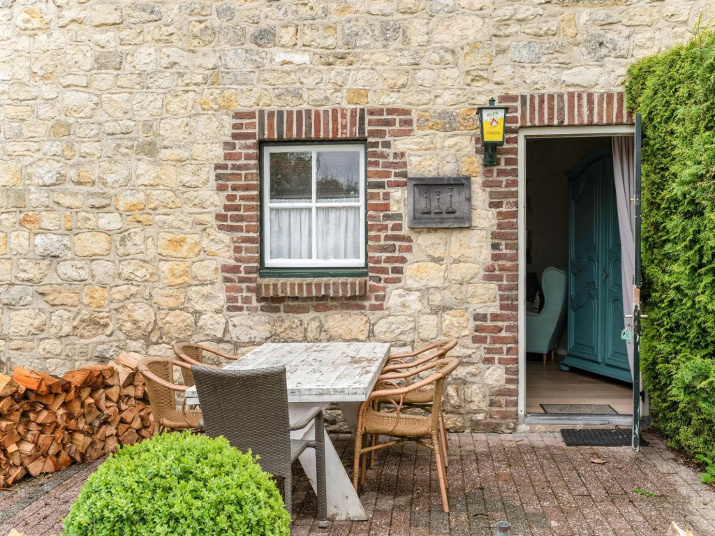 Apartment in Ubachsberg near Limburg Hills