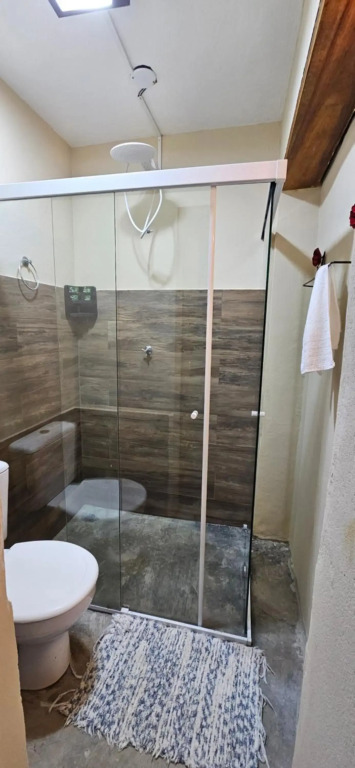 Quarto 100m da praia Pereque