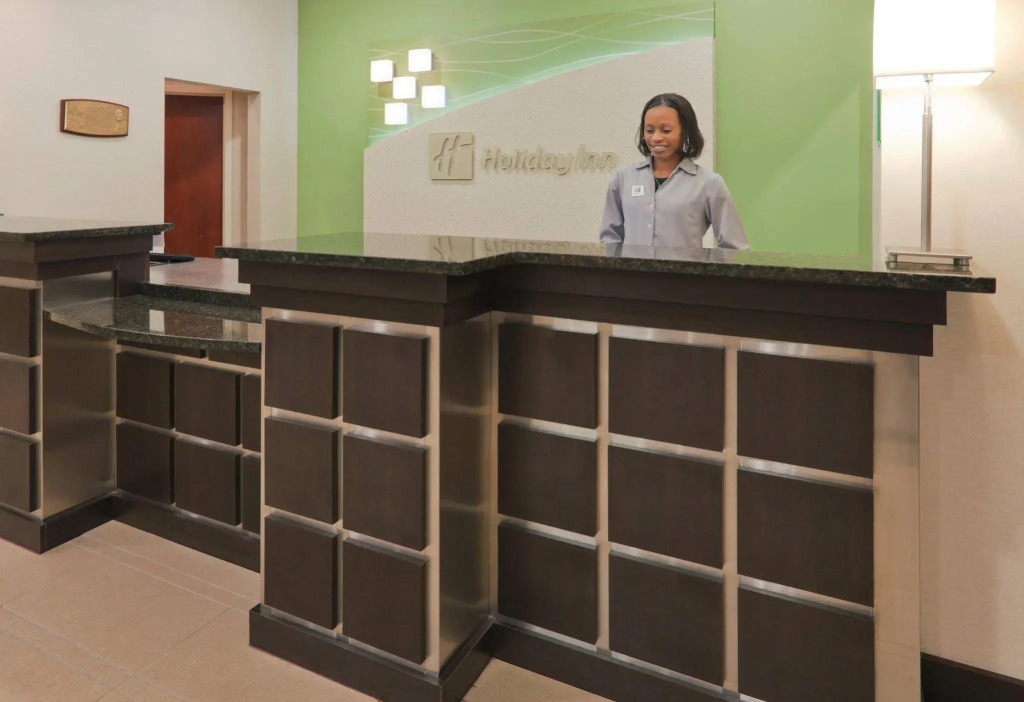 Quality Inn & Suites Downtown Mansfield