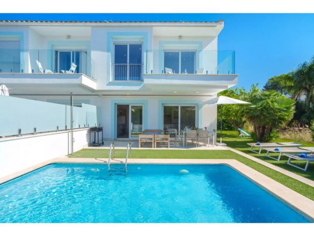 Holiday Home Villa del Lago 4 by Interhome