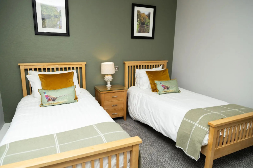 Rufford Arms Hotel