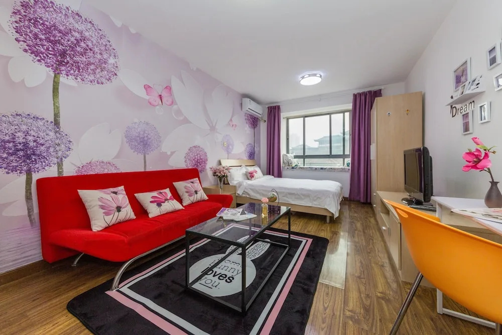 Mike168 Service Apartment Saintland Shop
