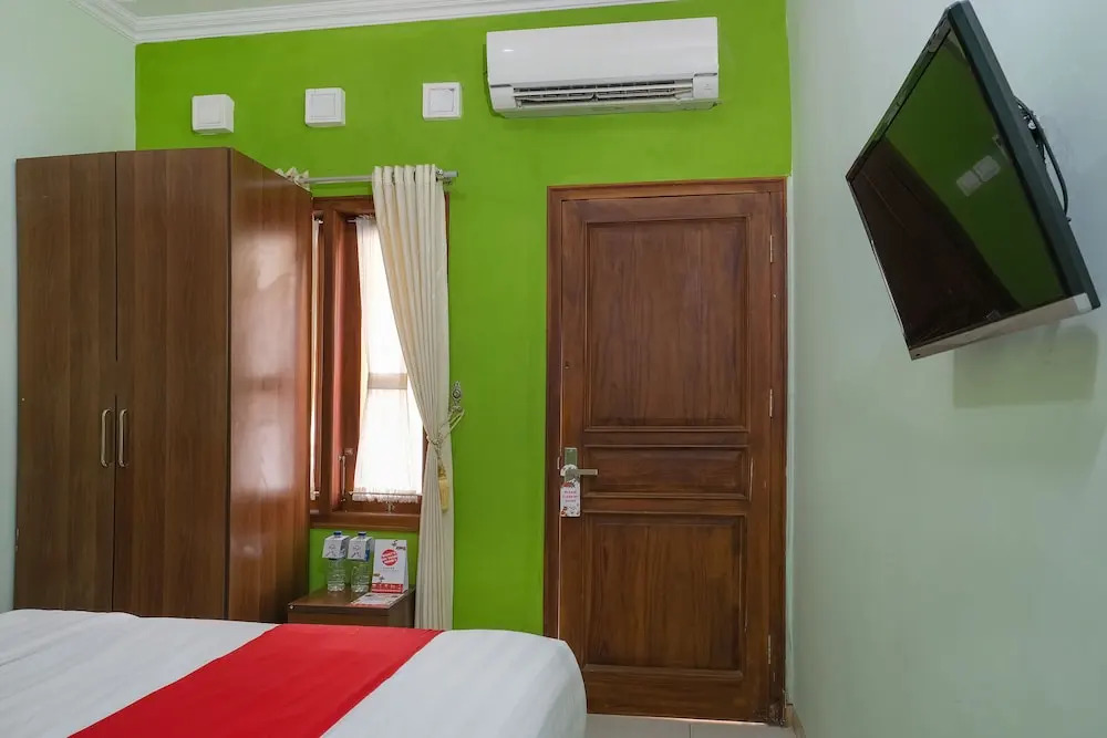 OYO 833 Hotel Army Look Syariah