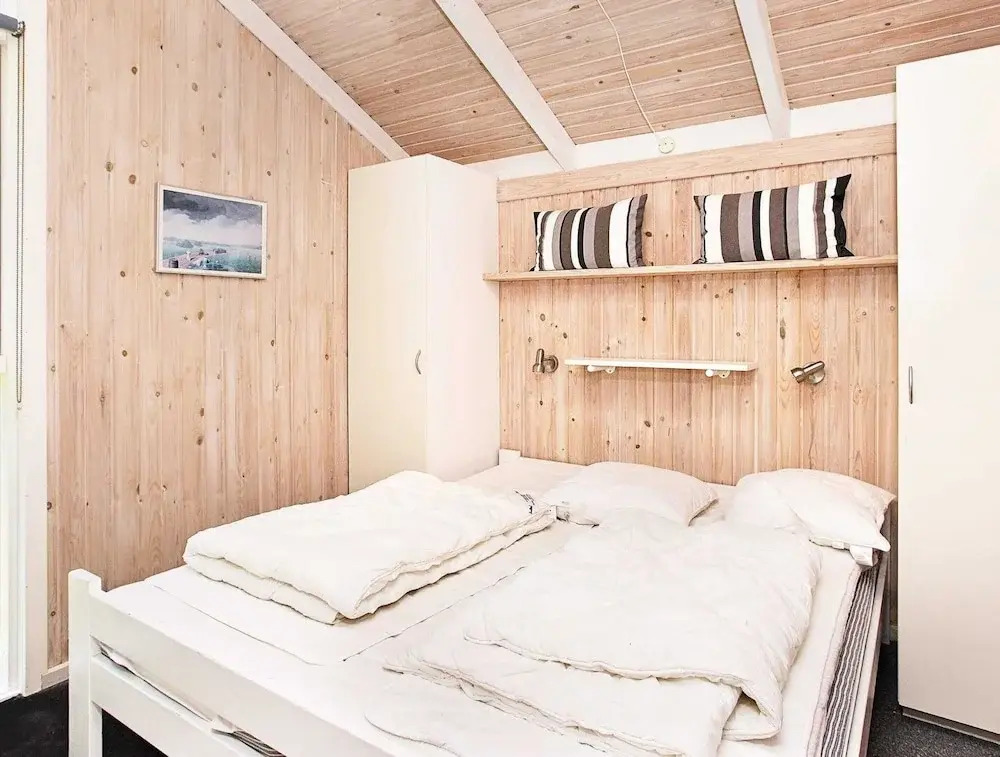 8 person holiday home in Læsø