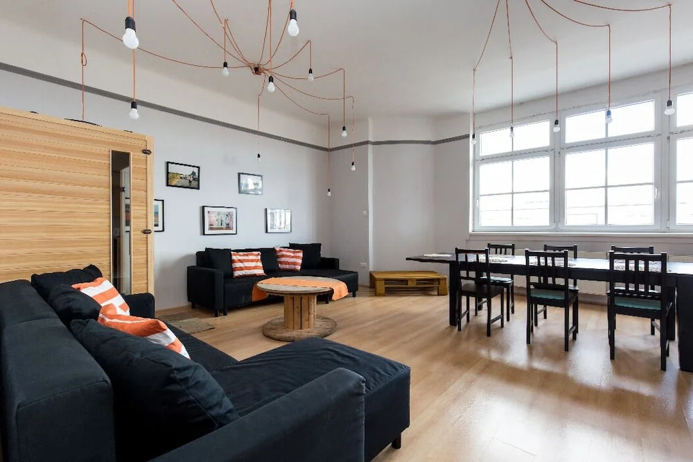 Astoria Central Apartments
