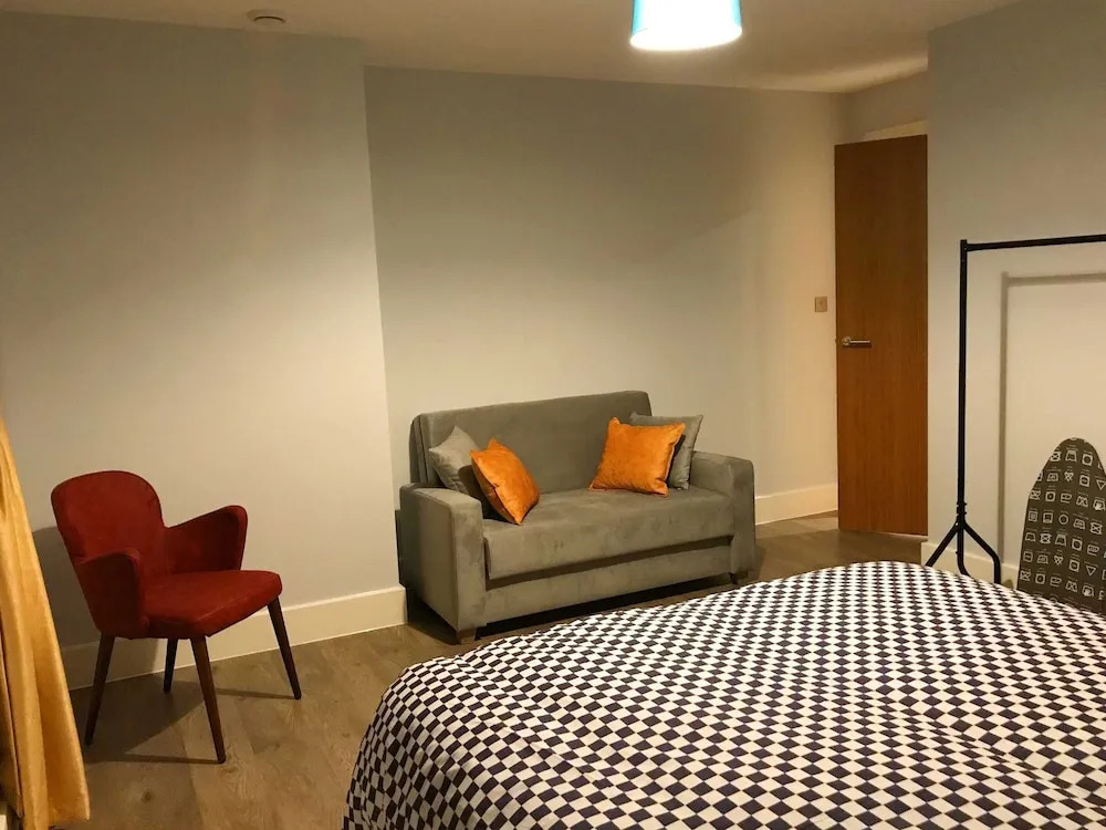 Elegant Plus Luxury Apartments