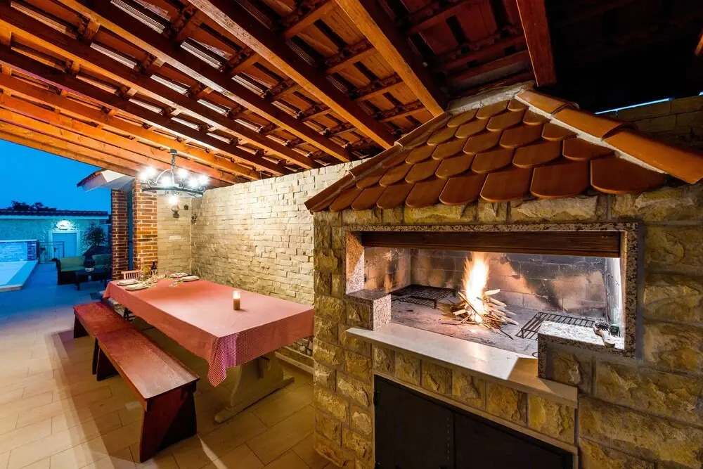 Villa Vision with Heated Pool & Jacuzzi in Sestanovac