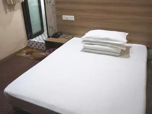 Yaxin Hotel