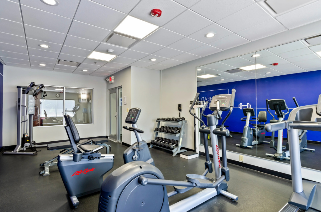 Holiday Inn Express & Suites Wytheville by IHG