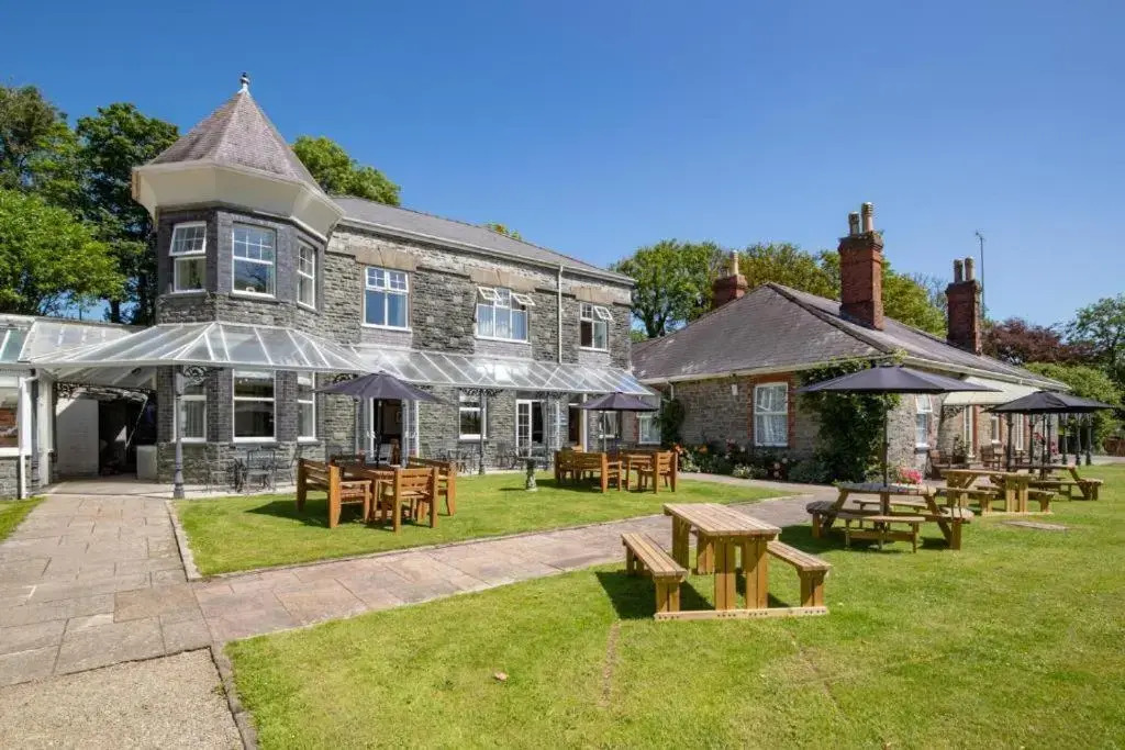 Broadway Country House