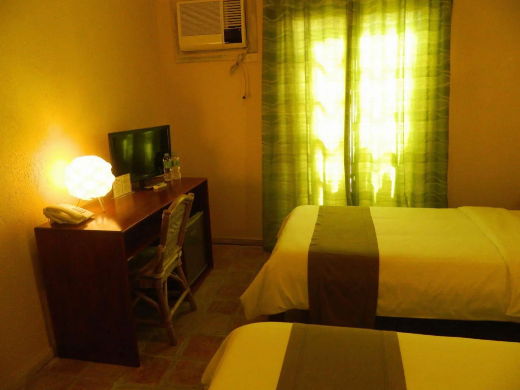 Sunvilla beachfront hotel
