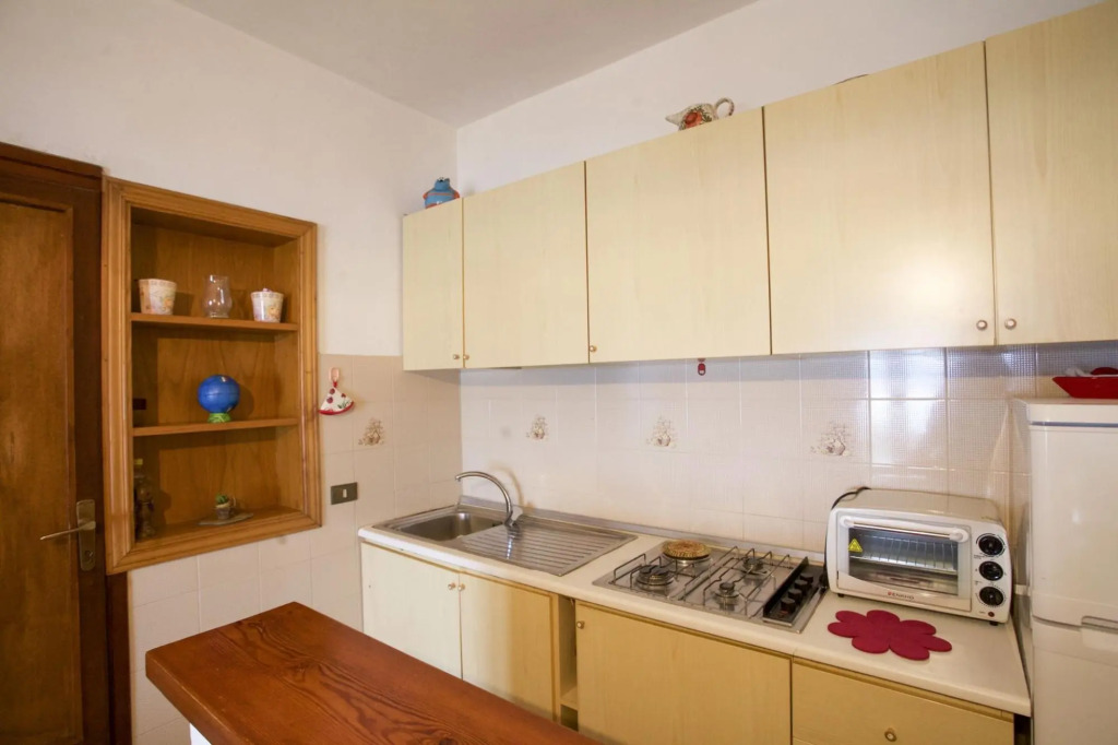 Apartment Il Sogno 2 in Capoliveri with terrace-IL SOGNO QUADRI N° 2