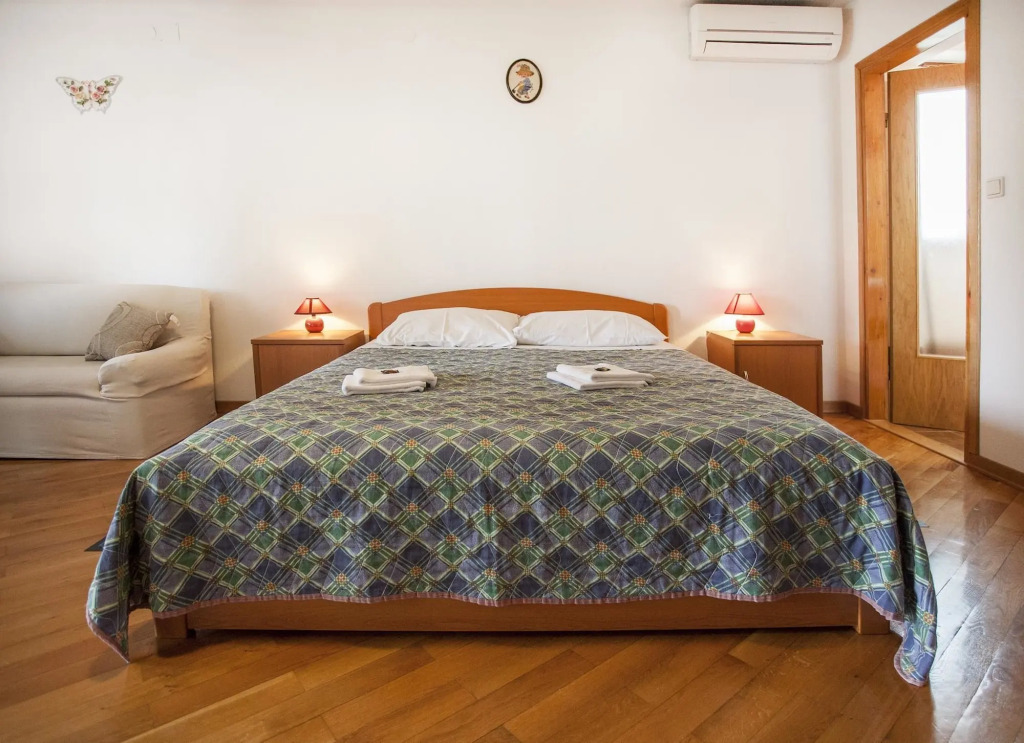 Apartments Cademia
