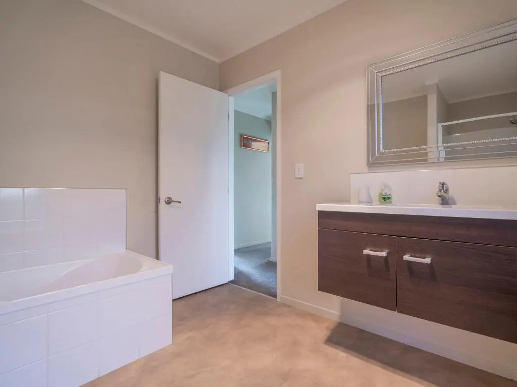 Ohuka Lookout - Whitianga Holiday Home