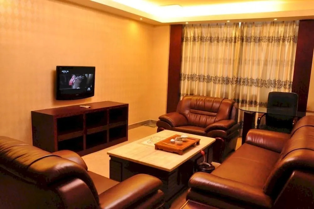 V.crown Holiday Hotel