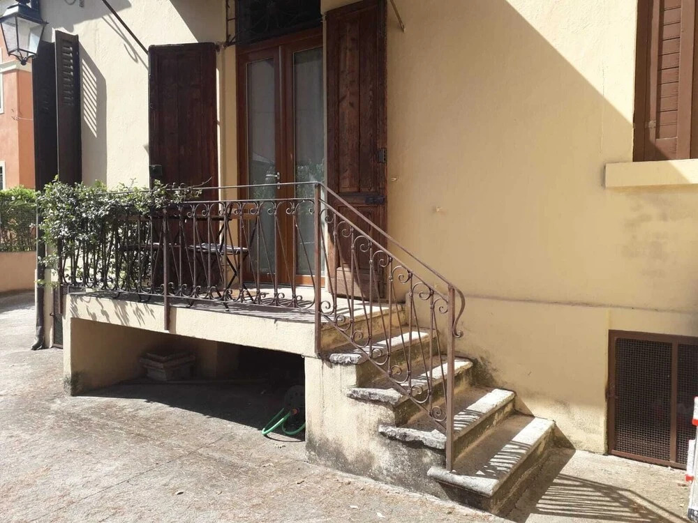 Verona Sweet Central Home