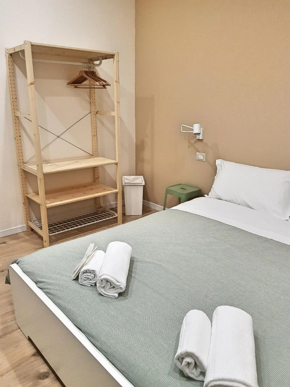 B&B Gisira