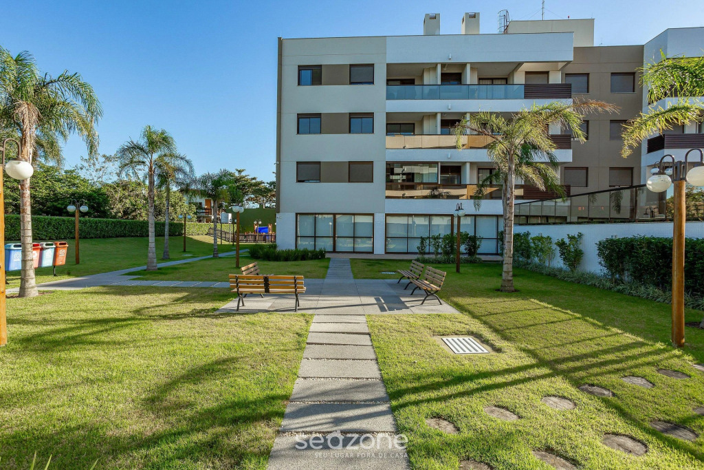 Apartamentos c/ piscinas a 200m do mar Floripa-SC ADC