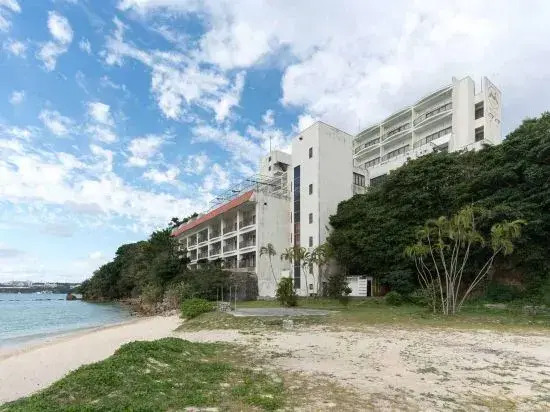 Hotel Motobu Resort