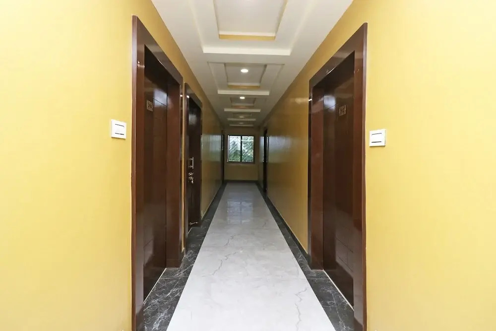 Hotel Debarshi by OYO Rooms