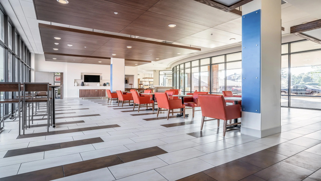 Holiday Inn Express & Suites Platteville by IHG