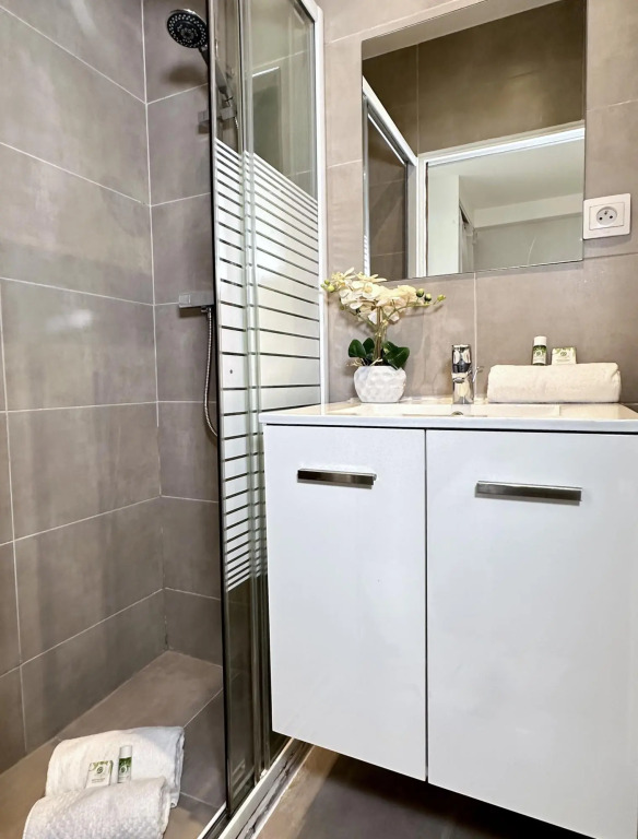 1616 - Best deal apartment Paris