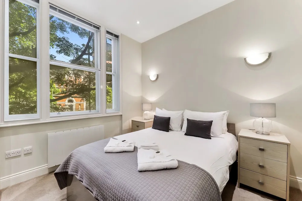 Cosy 1 Bed Apartment next to Liverpool Street Station FREE WIFI By City Stay Aparts London