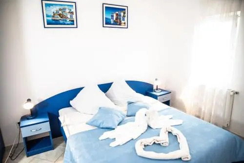 Club Onix Apartments