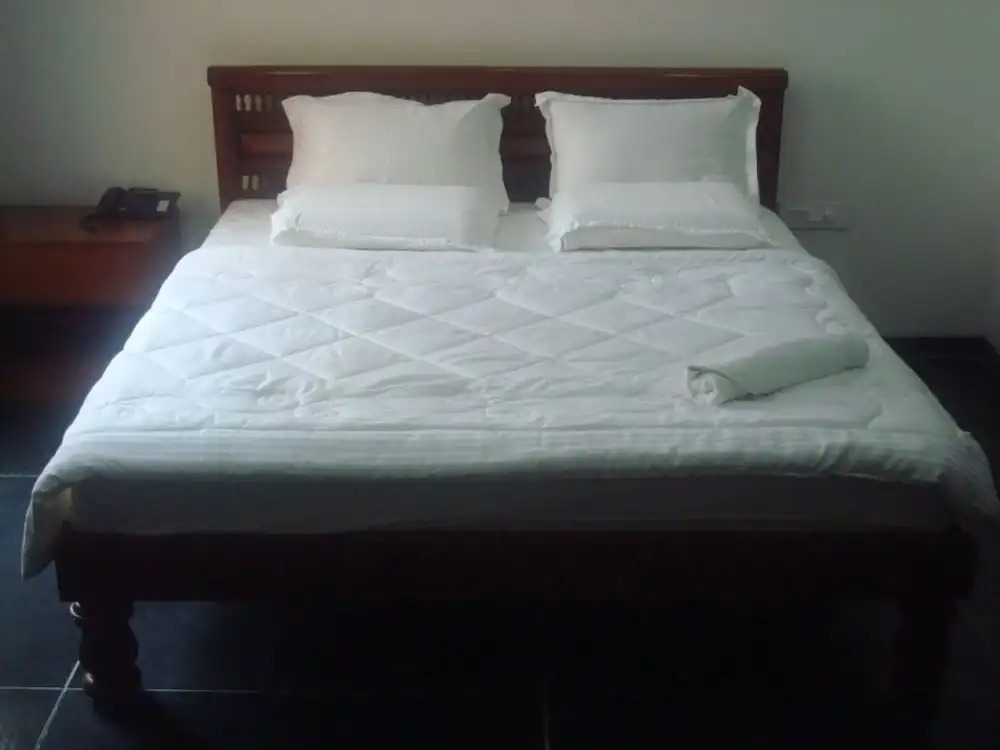 KNY Service Apartment