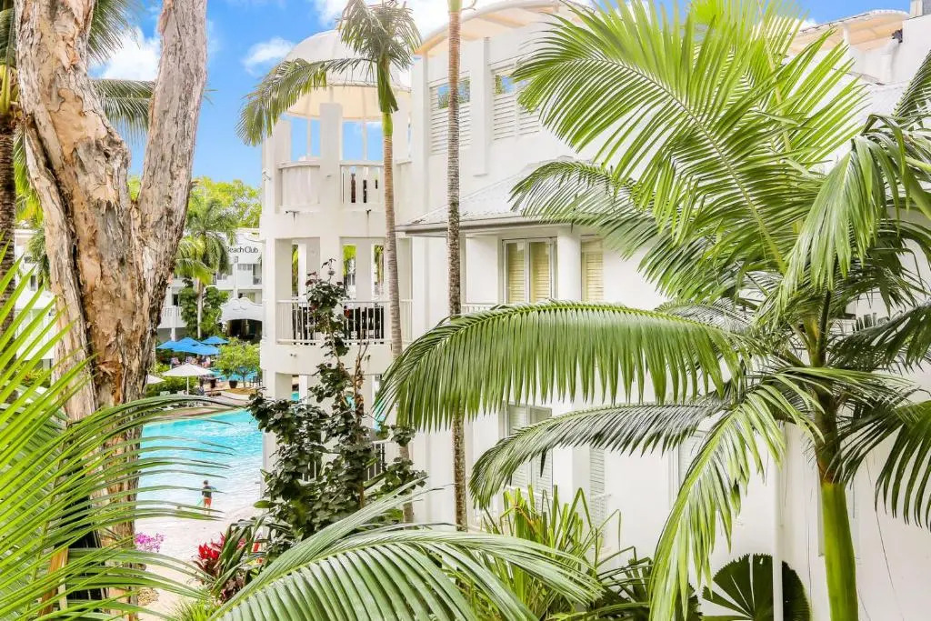 Elysium Private Accommodation at Beach Club & Spa