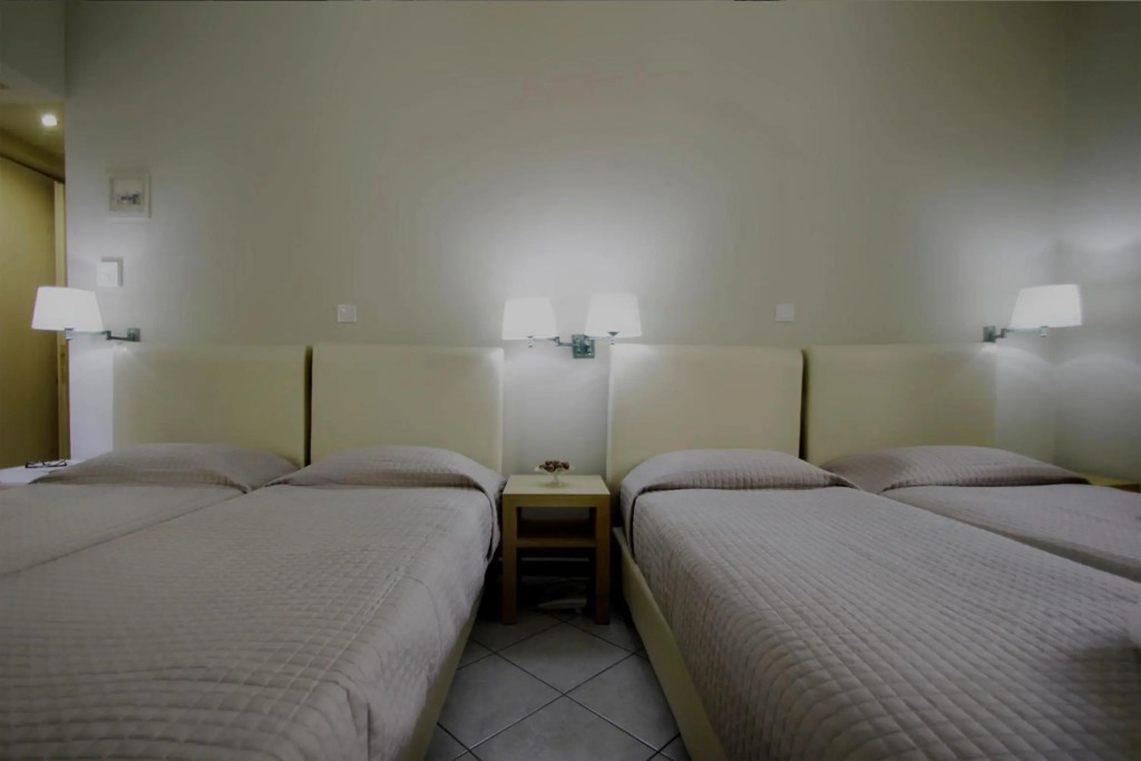 Diogenis Hotel
