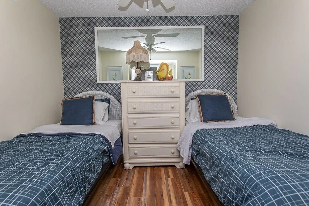 Royal Garden Resort 1404 2 Bedroom Condo by RedAwning