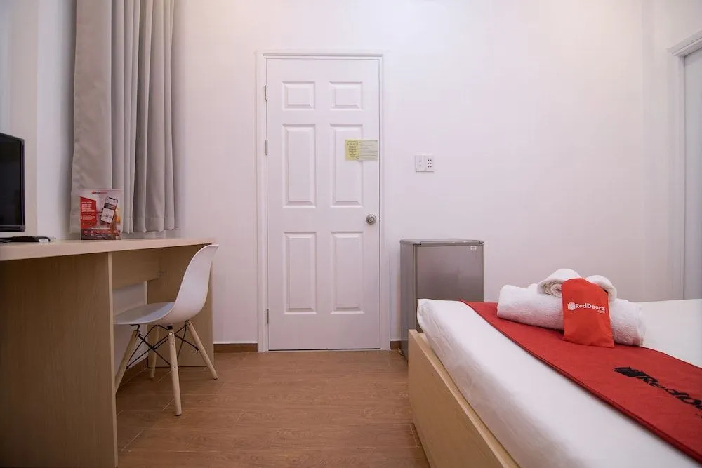Reddoorz @ Pasteur Street