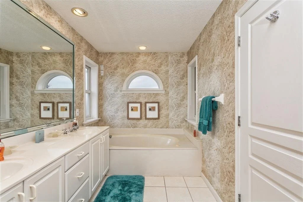 Rainbow Cay 4 Br home by RedAwning