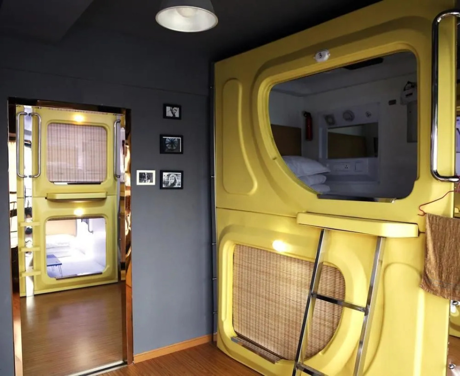 Simple Capsule Apartment