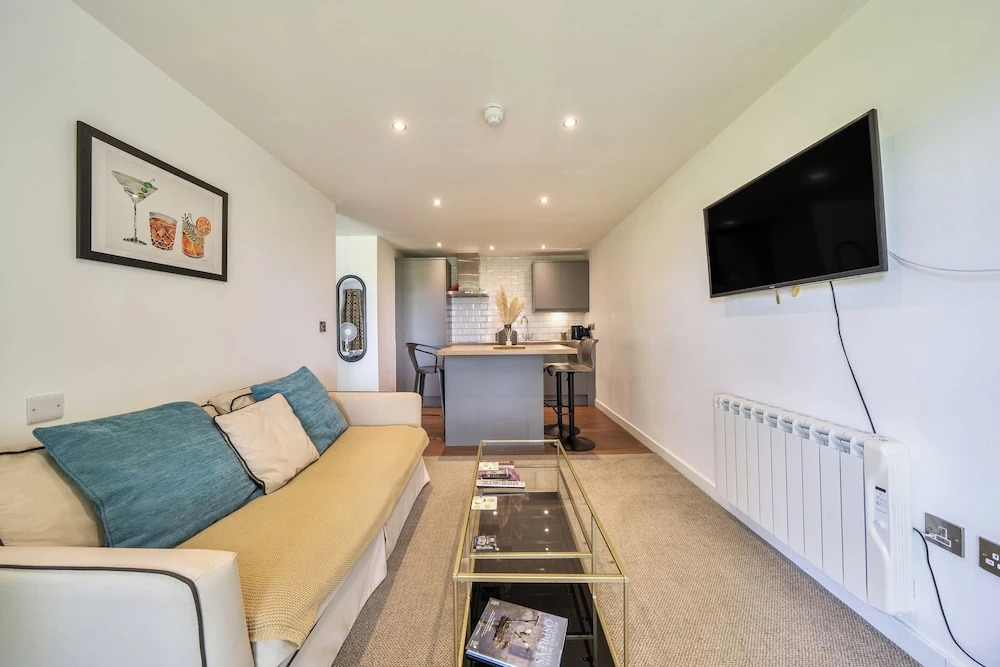 Modern Peaceful Open Plan 1-bed Apartment Rutland