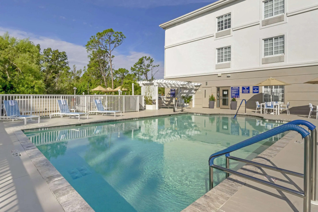 Comfort Inn & Suites Port Charlotte-Punta Gorda