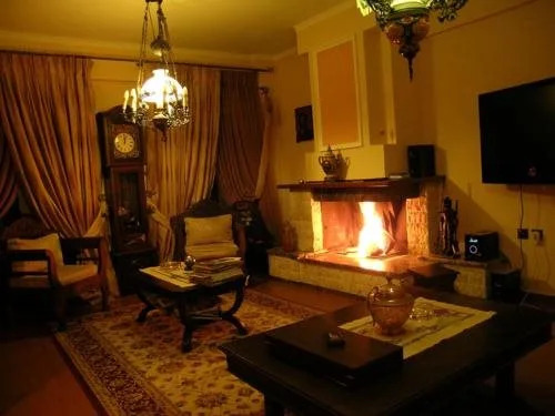 Aristarchos Lodge