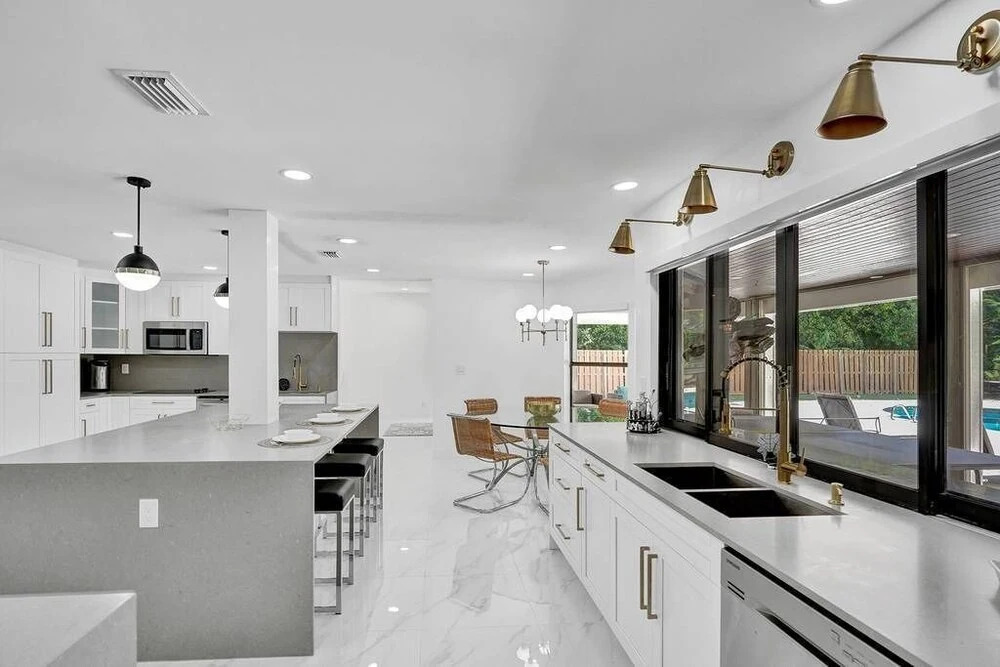 6 BR Home with Heated Pool & Golf View