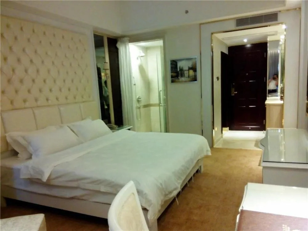 Kelly Wah International Hotel