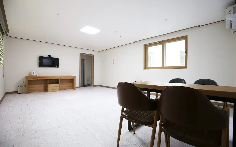 Boryeong 323 Condo